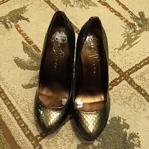 Ivanka Trump Crocodile Leather Pumps